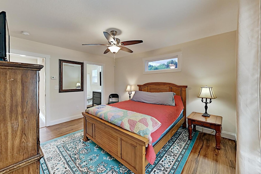 All-Suite Retreat Near Downtown, Outdoor Activities home Main image